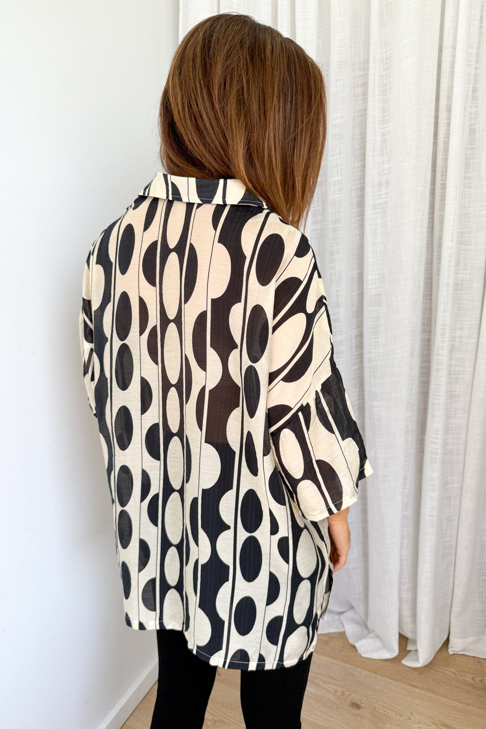 Dela Shirt - Black Sand Spot