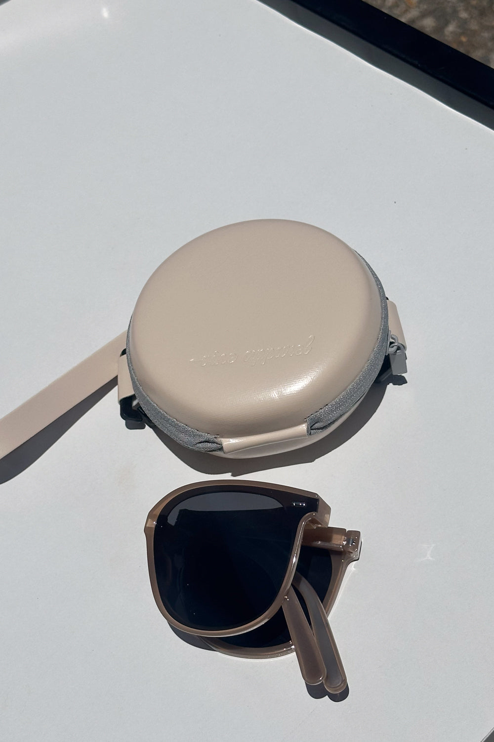 The Classic Foldie Sunglasses - Caramel