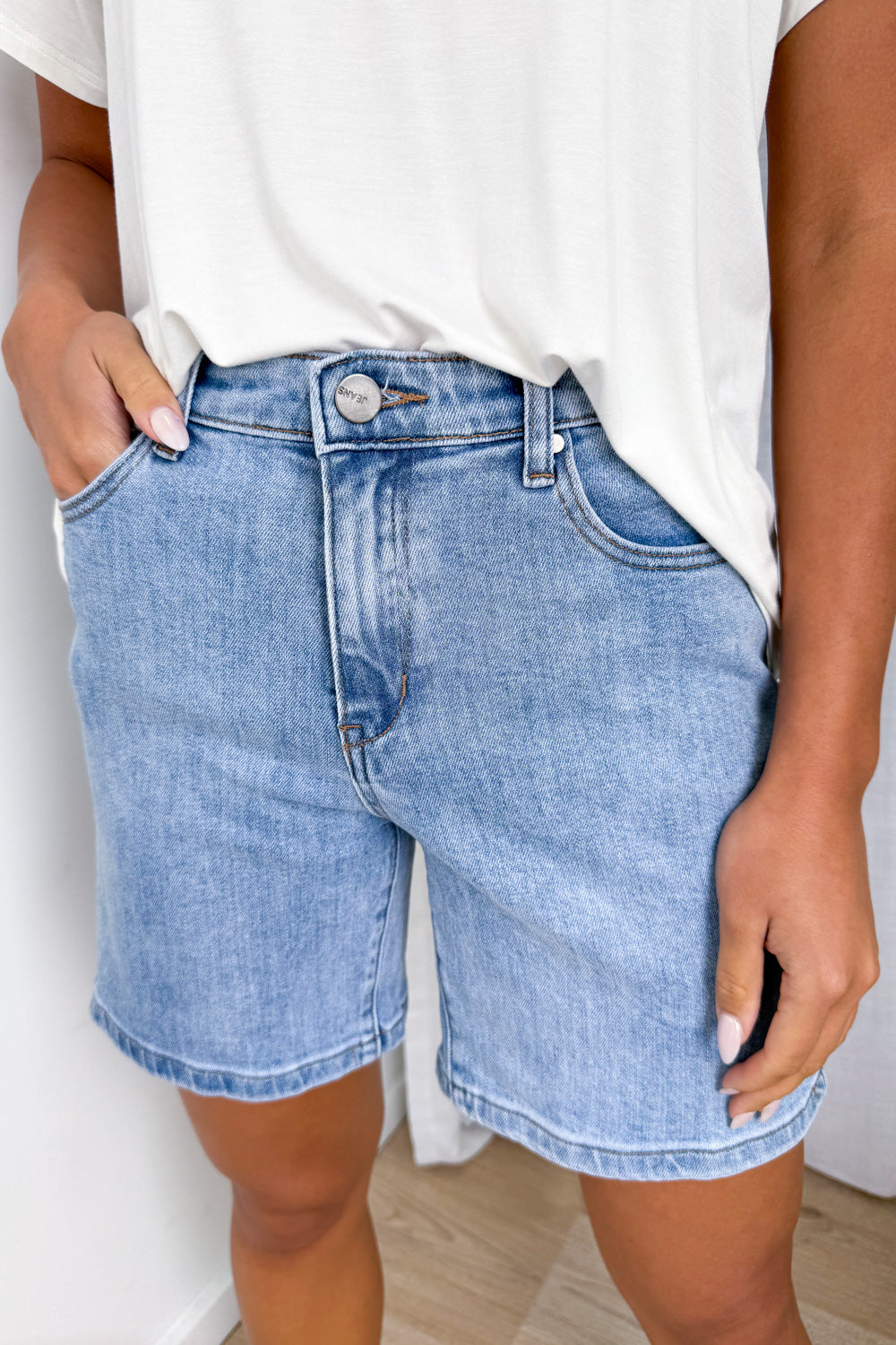 Jet Shorts - Light Denim