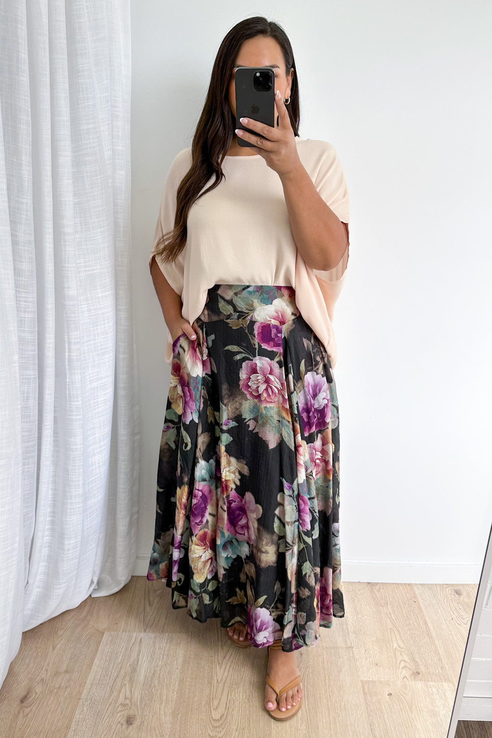 Sandra Maxi Skirt - Noir Bloom